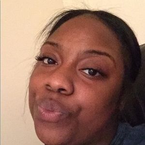 Meet your Posher, Rochelle